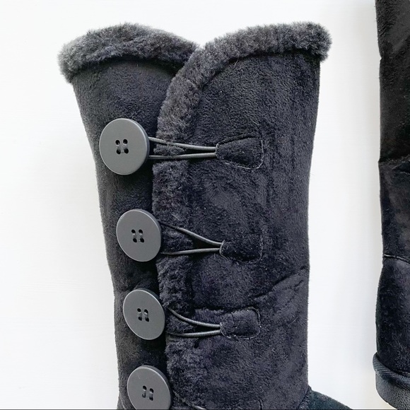 Forever Black Boots Anissa-3, Size 5. Buttons up the side!! Brand New in Box!! - Picture 4 of 6